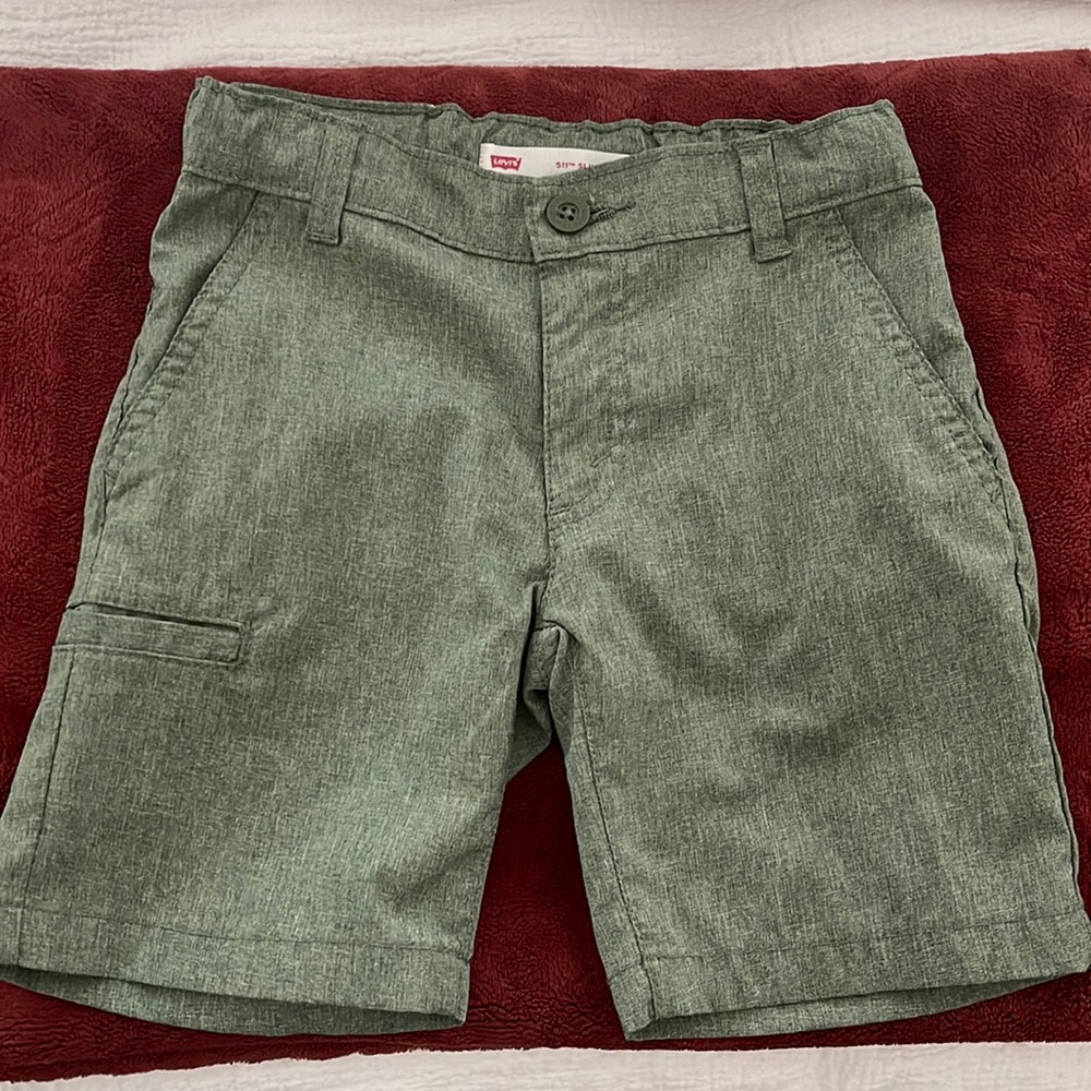 Levi’s boy shorts. 6 regular. Like new 🤩 511 slim